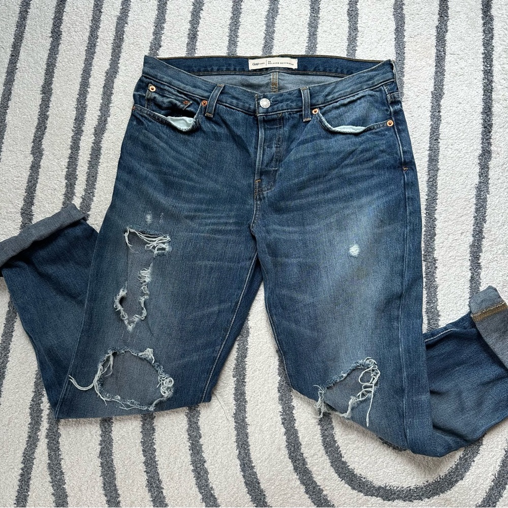GAP Blue Boyfriend Jeans Distressed Casual size 28